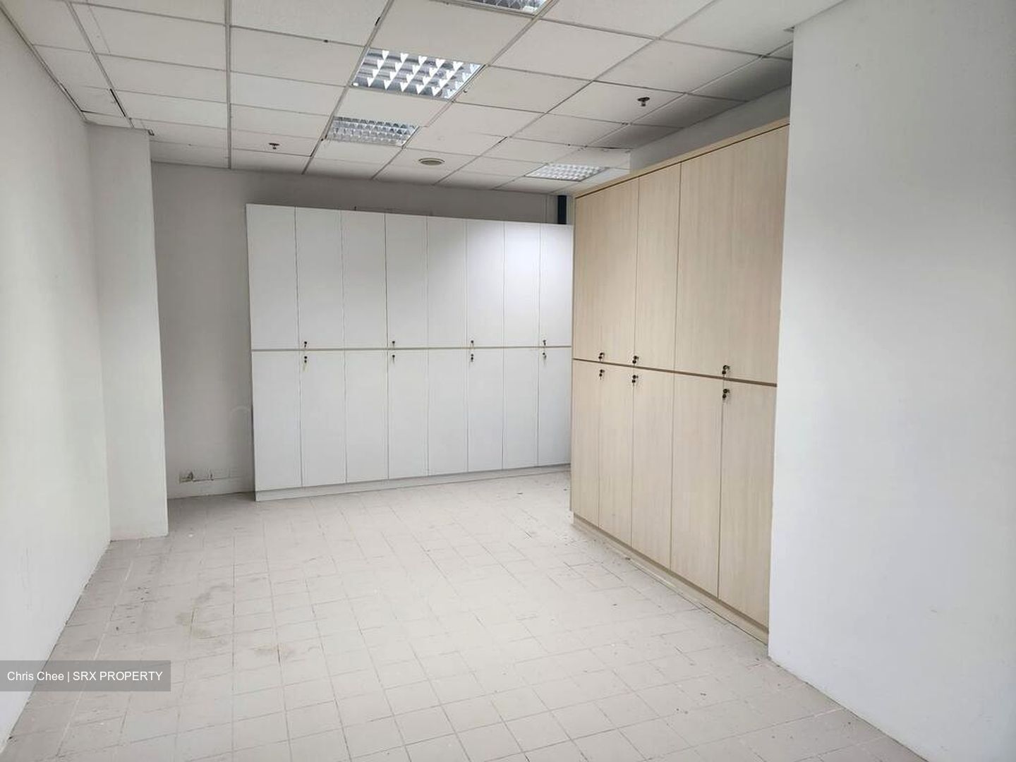 Concorde Hotel And Shopping Mall (D9), Office #498311981